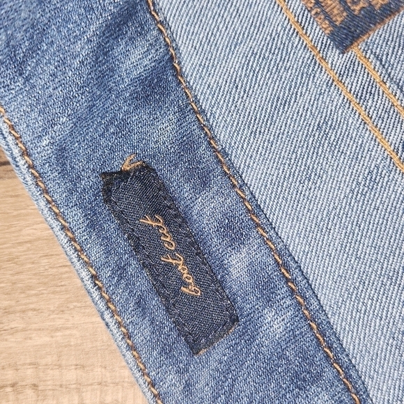 SEVEN 7 Boot Cut Denim Jeans Size 4 Inseam Size 29 Excellent Condition - Picture 3 of 6